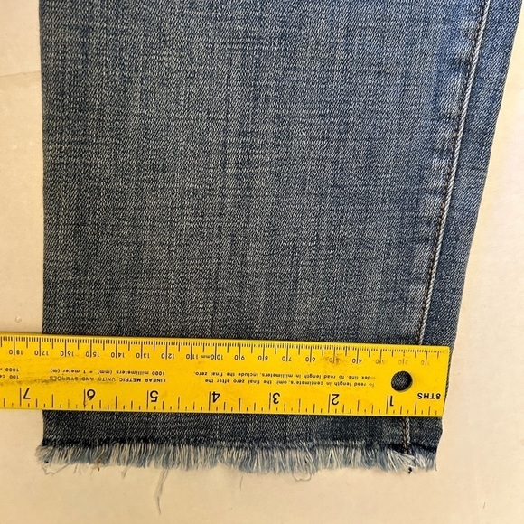 Chicos So Slimming Ankle Frayed-Hem Girlfriend Jeans Sz-12R (Chicos-2R) A15 - Picture 10 of 13